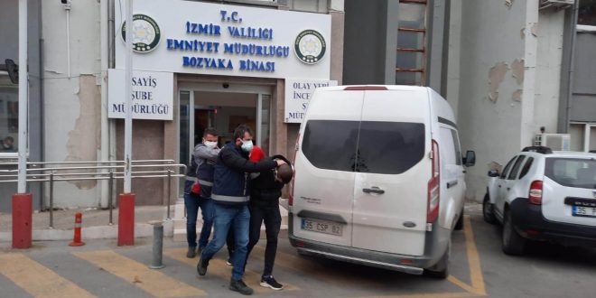 İzmir'de Çalıntı Otomobili Parçalayıp Evinde Saklamış