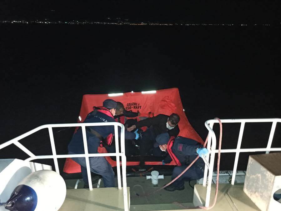 Bodrum'da Türk kara sularına itilen 5 düzensiz göçmen kurtarıldı