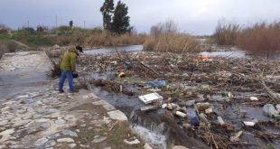 Büyük Menderes Nehrinde çöplerin temizlenmesi talebi