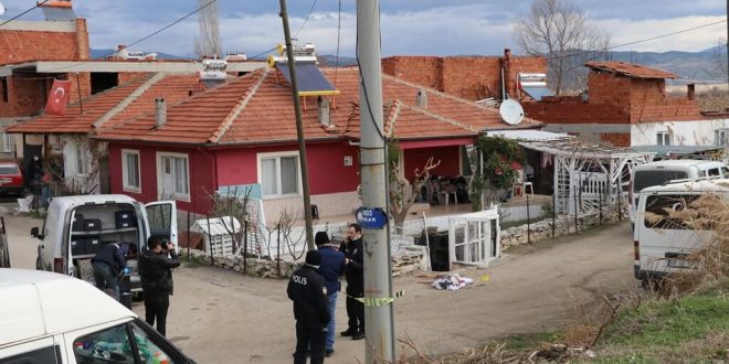 Denizli'de aile içi tartışmada bıçakla yaralanan kişi öldü