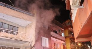 İzmir'de Evde çıkan yangında hasar meydana geldi