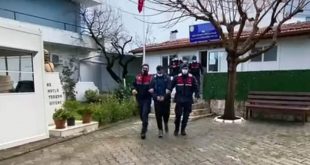 İzmir'de hırsızlık şüphelisi 2 kişi gözaltına alındı