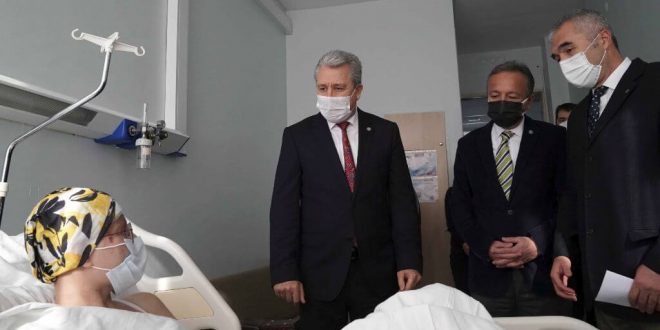 İzmir'de son yaralı depremzede taburcu edildi