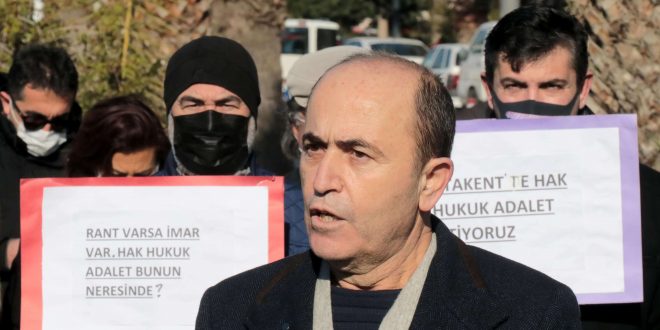 Karşıyaka'da kentsel dönüşüm çalışması için imar belgesi verilmediği iddiası