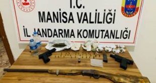 Manisa'daki uyuşturucu operasyonunda 3 kişi yakalandı