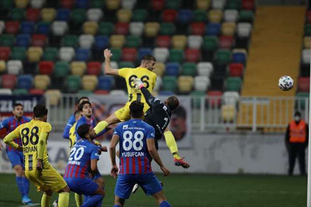 Menemenspor, Mamadou Traore ve Fatih Demirlek'i kadrosuna kattı