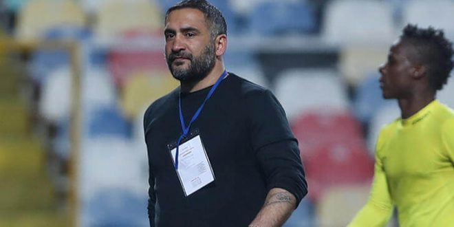 Menemenspor Teknik Direktörü Ümit Karan'dan takımdan ayrılan futbolcu larla ilgili açıklama