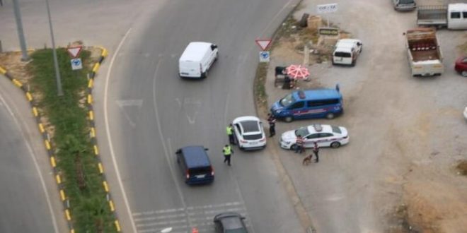 İzmir'de Havadan Trafik Denetimi 25 Sürücüye Ceza Kesildi