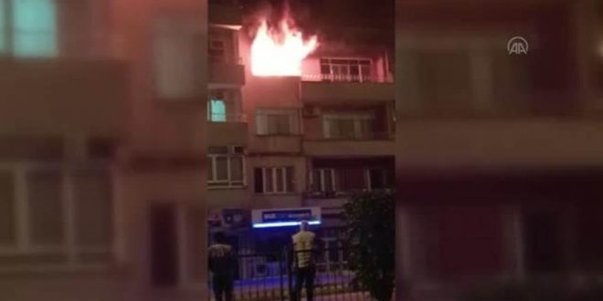 Aydın'da yangın çıkan apartmanın 4. katı kullanılamaz hale geldi
