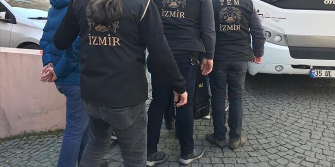FETÖ'nün TSK yapılanmasına yönelik İzmir merkezli operasyonda 36 şüpheli tutuklandı