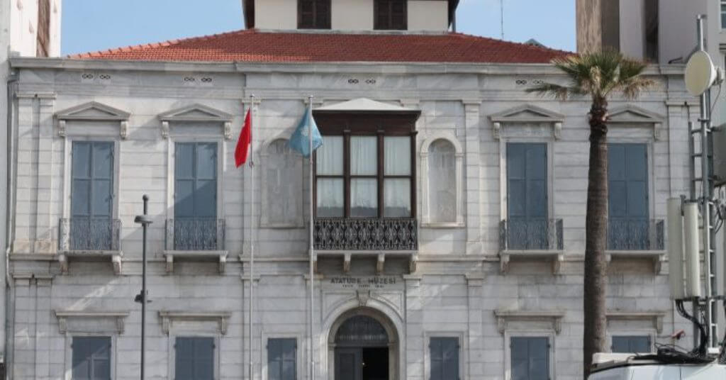 İzmir Atatürk Evi Müzesi