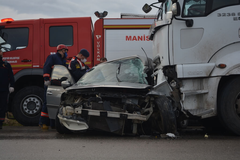 Manisa'nın Soma ilçesinde trafik kazası