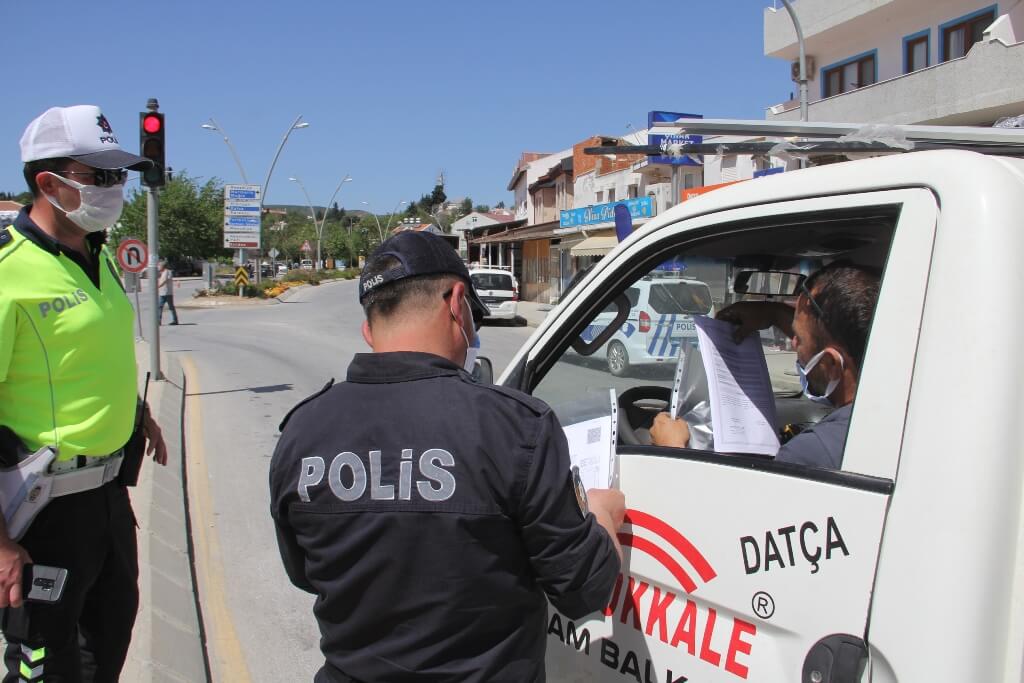 Datça'da polis, jandarma ve AK Parti'den kök hücre nu­mu­ne bağışına destek