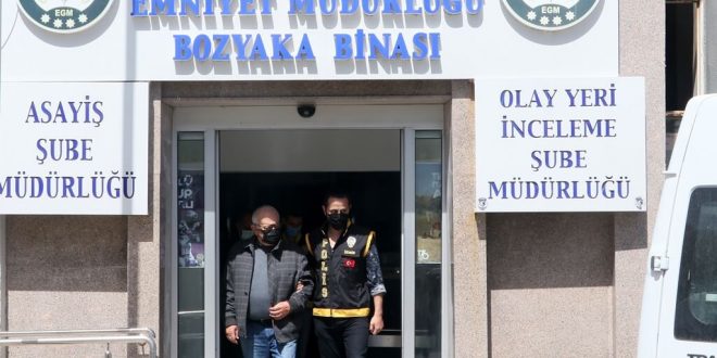 İzmir depremindeki soruşturma kapsamında 6 şüpheli daha gözaltına alınarak adliyeye sevk edildi