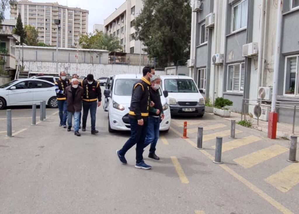 İzmir depremine ilişkin bilirkişi raporlarında 20 gözaltı 13'ü yakalandı