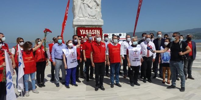 İzmir'de 1 Mayıs Emek ve Dayanışma Günü dolayısıyla basın açıklaması yapıldı