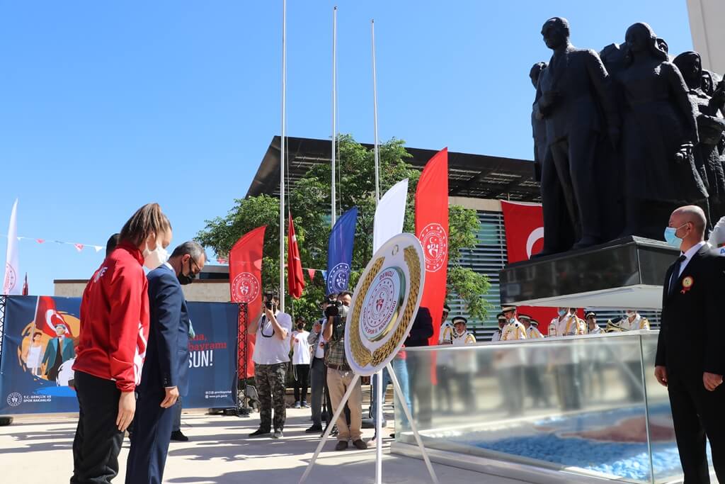 19 Mayıs Atatürk'ü Anma, Gençlik ve Spor Bayramı kutlanıyor