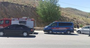 Afyonkarahisar'da tır ile hafif ticari araç çarpıştı: 1 ölü