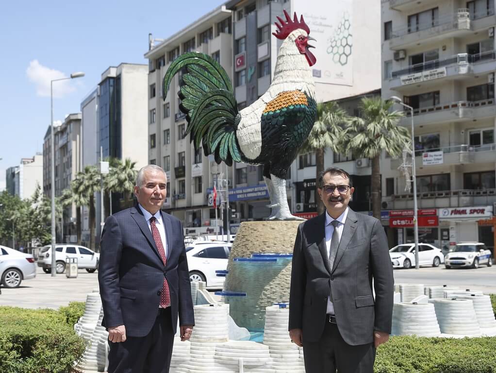 Bakan Dönmez, Denizli valiliğinde ziyaretlerde bulundu