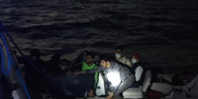 Bodrum açıklarında 8 düzensiz göçmen kurtarıldı