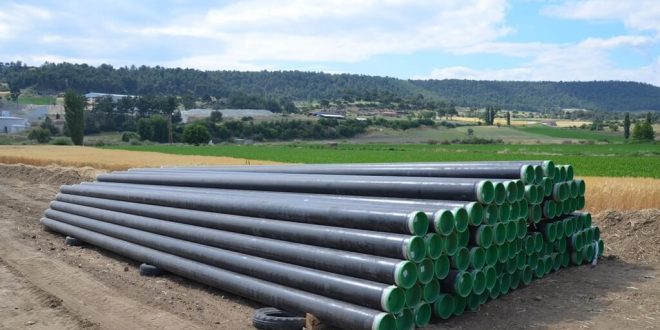 Demirci'de doğal gaz boru hattı döşeme çalışmaları başladı