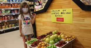 Denizli'de bir markette çocuklar için "göz hakkı reyonu" oluşturuldu