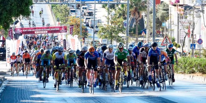 Halikarnas Gran Fondo Uluslararası Yol Yarışı Bodrum'da başladı