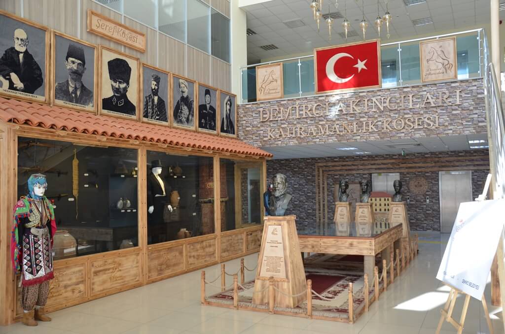 İstiklal Harbi'nin kahraman kaymakamı İbrahim Ethem Akıncı, vefatının 71. yılında anılıyor