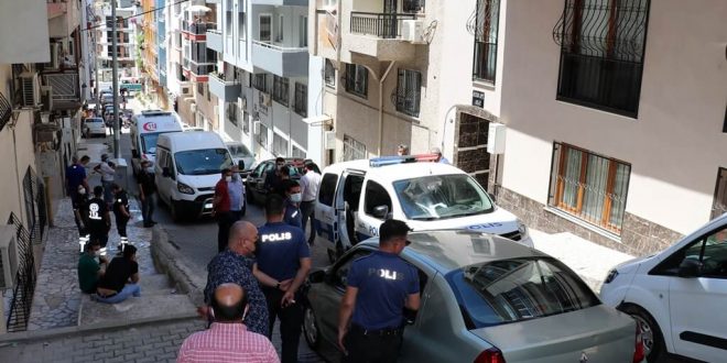 İzmir Buca'da kızını boğarak öldürdüğünü söyleyen anne polise teslim oldu