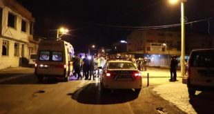 İzmir Konak ilçesinde polisin "dur" ihtarına uymayan alkollü sürücü kaza yaptı