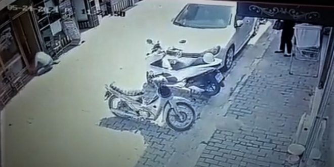 İzmir'de 3 kişinin silahla yaralanmasına ilişkin güvenlik kamera kaydı ortaya çıktı