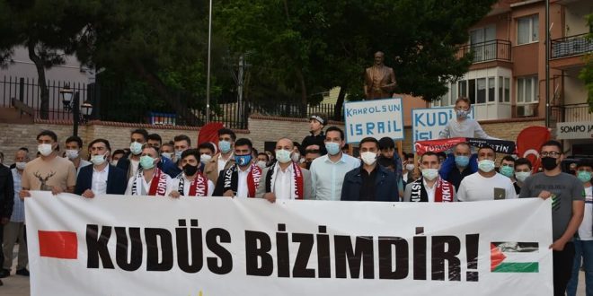 İzmir'in Kemalpaşa İlçesinde İsrail'in Filistin'e yönelik saldırıları protesto edildi