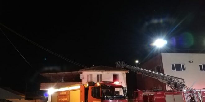 Manisa'da ekmek fırınında çıkan yangın söndürüldü