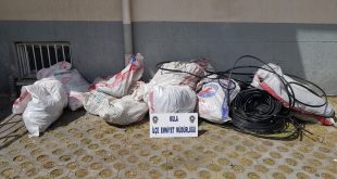 Manisa'da kablo hırsızlığı iddiasıyla yakalanan 4 zanlı tutuklandı