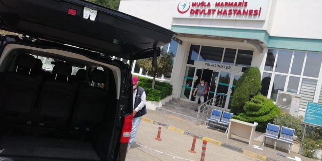 Marmaris'te AK Parti İlçe Teşkilatı, aşı olacak vatandaşların ulaşımını sağlayacak