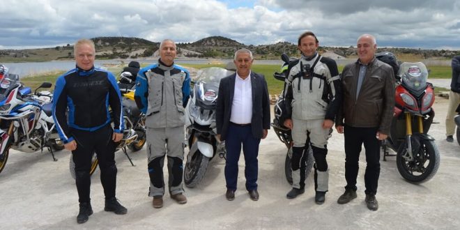 Motosiklet markalarının Türkiye yöneticileri Frig Vadisi'ni gezdi