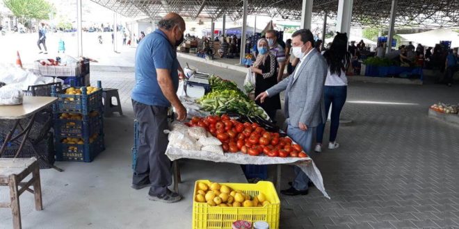 Muğla Valisi Orhan Tavlı, "tam kapanma" sürecinde Muğla'da kurulan pazar yerlerini gezdi