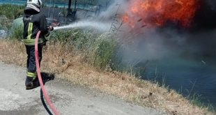 Muğla'da polyester teknede çıkan yangın söndürüldü