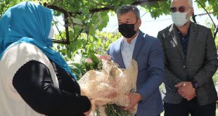 Tarım ve Orman İzmir İl Müdürü Özen, Anneler Günü'nde ziyaretlerde bulundu