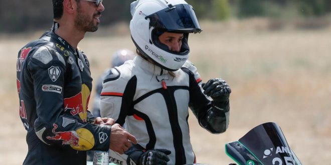 TMF Milli Takımlar Kaptanı Sofuoğlu, Yamaha R25 Kadınlar Kupası organizasyonunu değerlendirdi