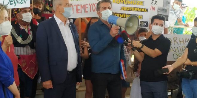 Seferihisar'da jeotermal enerji santrali projesi için düzenlenen toplantı, protestolar nedeniyle yapılamadı