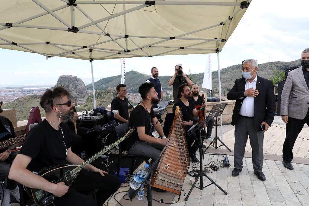 Afyonkarahisar'da uçurtma şenliği yapıldı