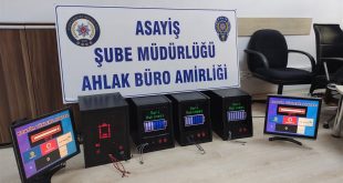 Aydın’da kumar makinesi sattığı iddia edilen 2 kişi yakalandı