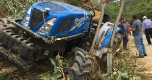Aydın'da şarampole devrilen traktörün sürücüsü yaşamını yitirdi