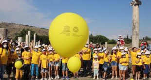 Bergama'dan UNESCO mirası kentlere uçurtmalarla selam