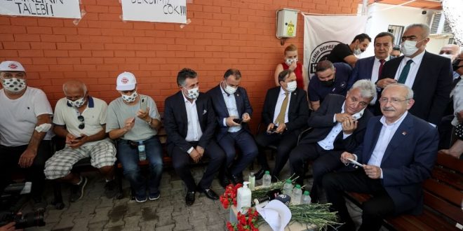 CHP Genel Başkanı Kılıçdaroğlu, İzmir'de depremzedelerle bir araya geldi