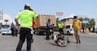 Denizli'de hafriyat kamyonunun altında kalan elektrikli bisiklet sürücüsü yaşamını yitirdi