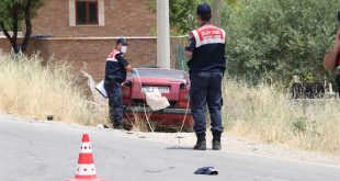 Denizli'de otomobil ile çarpışan motosikletteki genç kız öldü, sürücüsü yaralandı