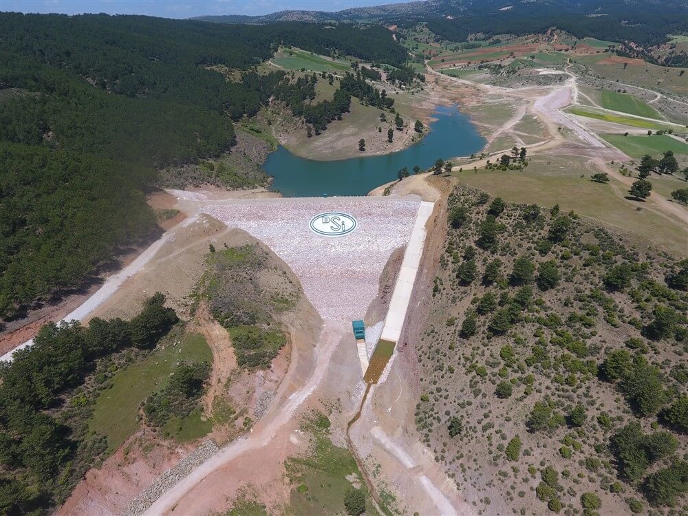 Gediz ve Domaniç'teki baraj sulamalarının sözleşmeleri imzalandı
