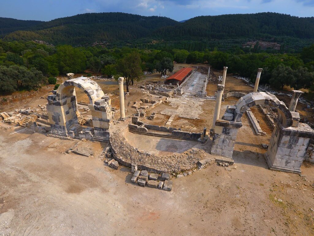 Gladyatörler kentinin şehir kapısı yıllar sonra yeniden ayağa kaldırıldı